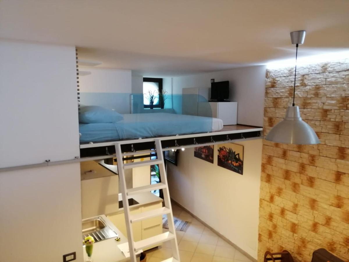Zeus Charming Apartment Syracuse Bagian luar foto