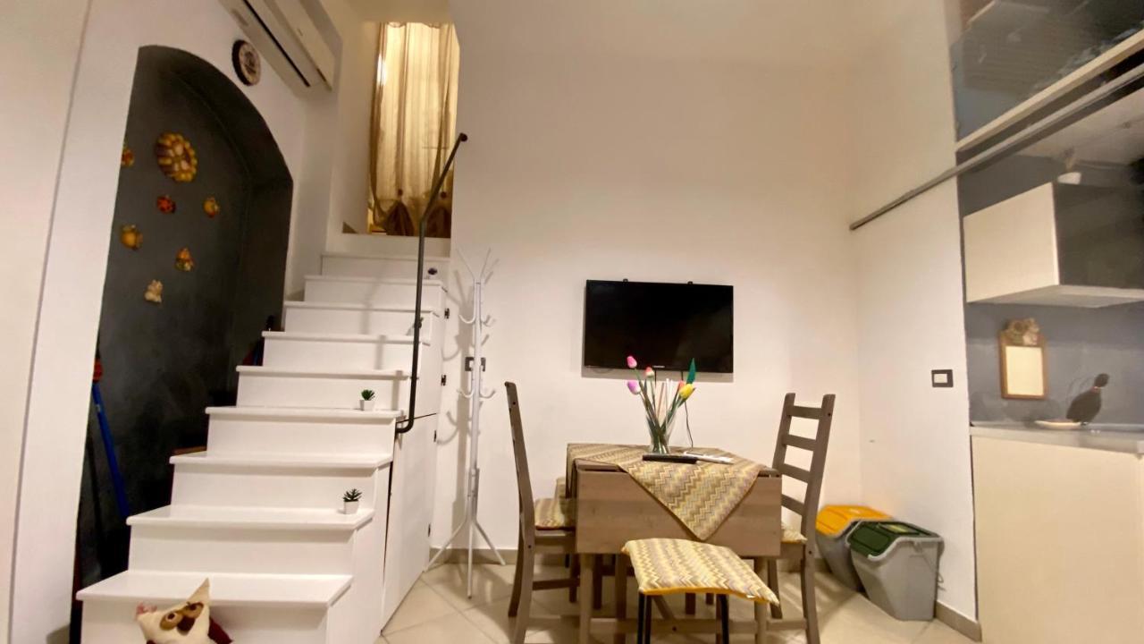 Zeus Charming Apartment Syracuse Bagian luar foto