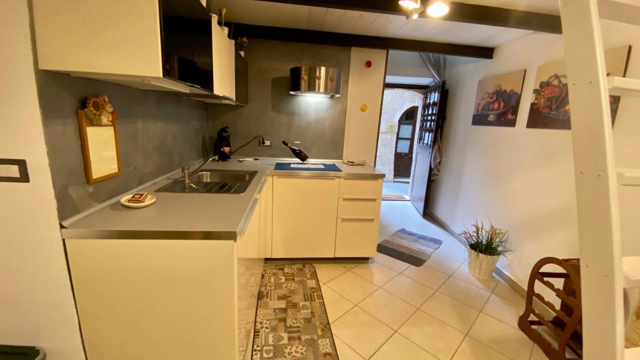 Zeus Charming Apartment Syracuse Bagian luar foto